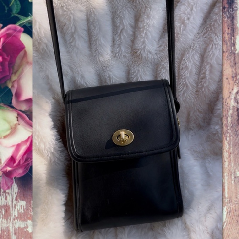 VINTAGE COACH BLACK SCOOTER SIDEPACK CROSSBODY BAG